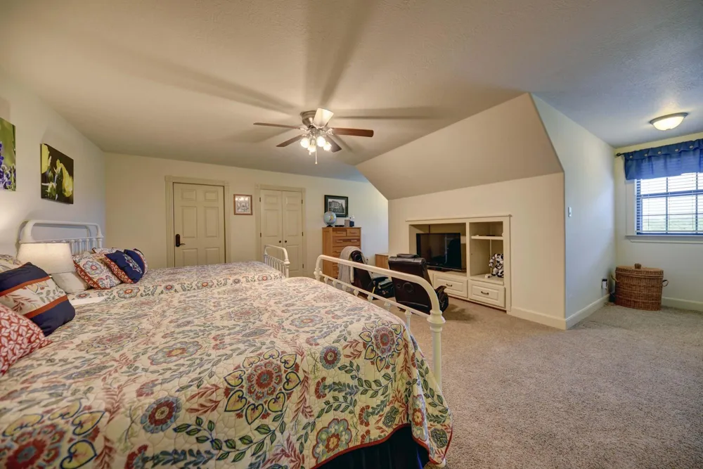 1893 Highway 159 E Bellville, TX 77418