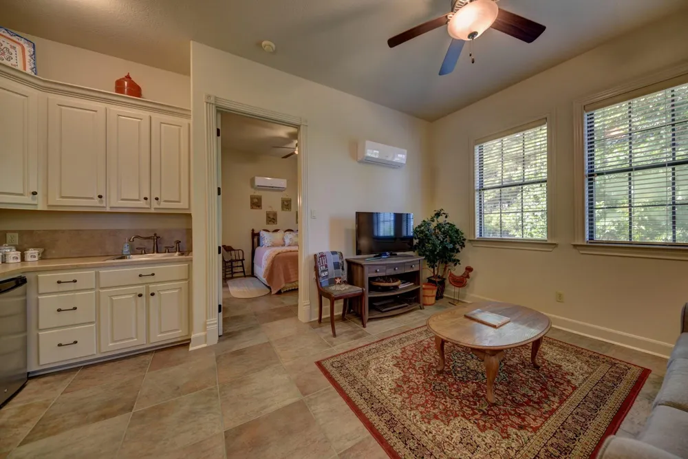 1893 Highway 159 E Bellville, TX 77418