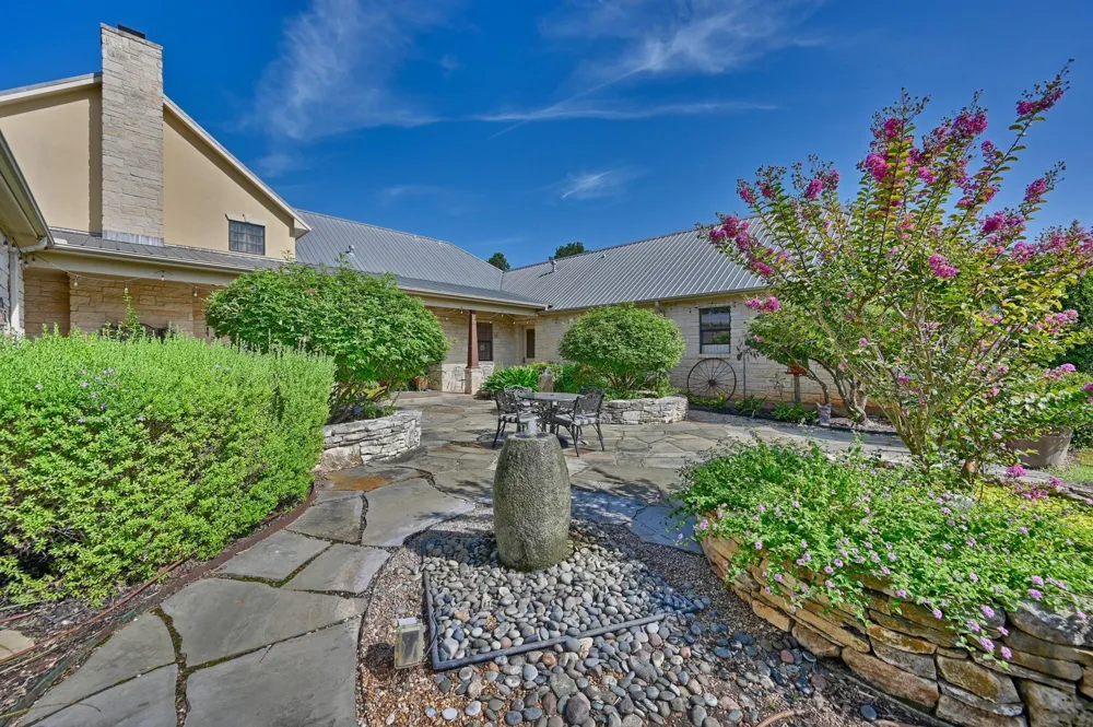 1893 Highway 159 E Bellville, TX 77418