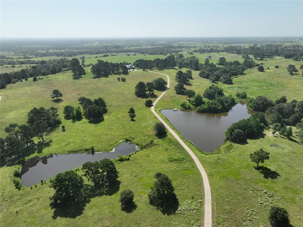 1893 Highway 159 E Bellville, TX 77418