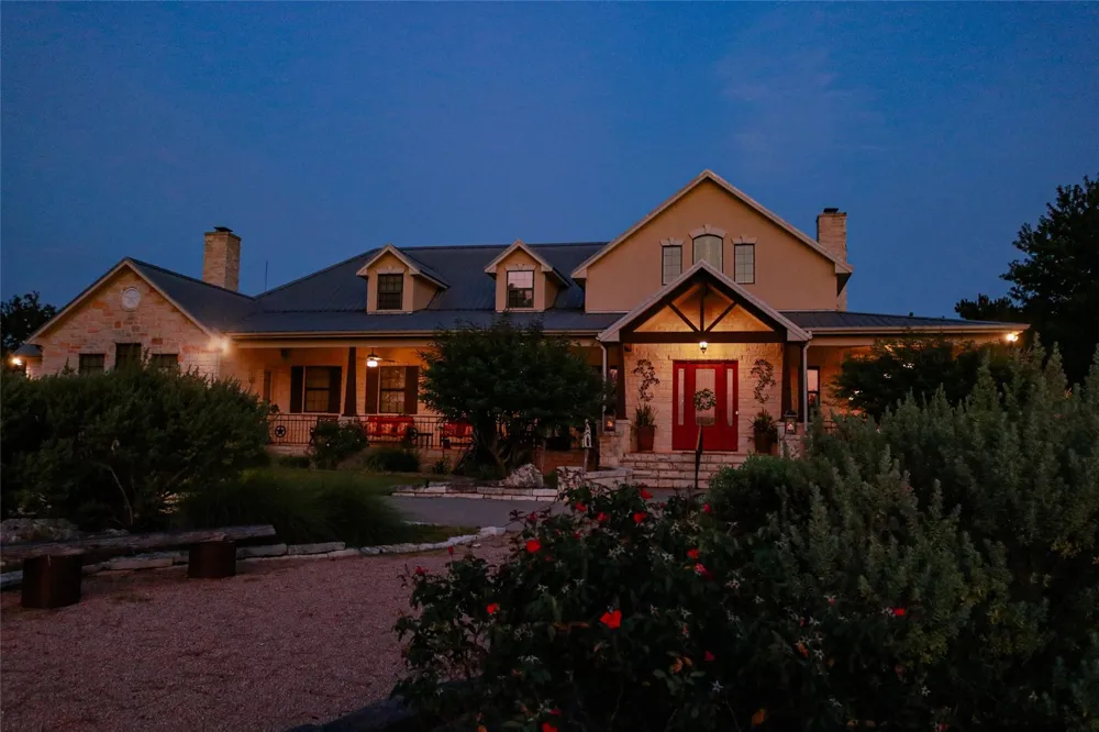 1893 Highway 159 E Bellville, TX 77418