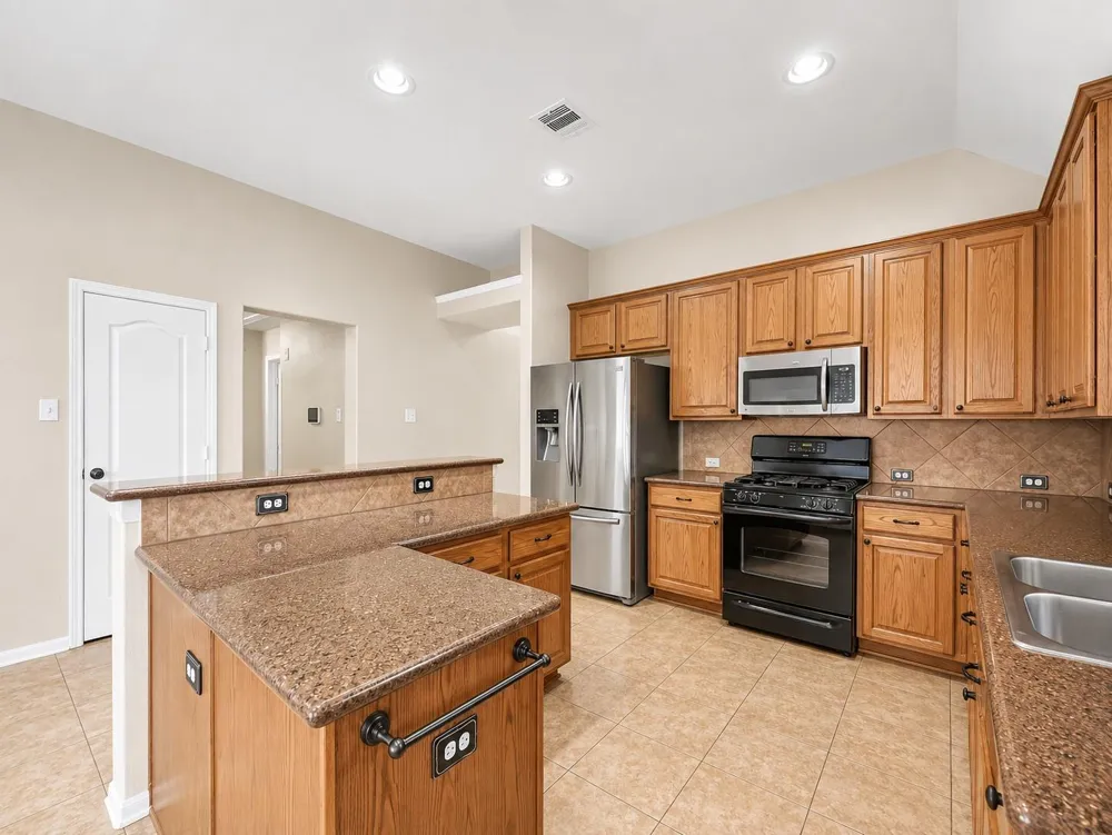 6114 Menor Crest Drive Spring, TX 77388