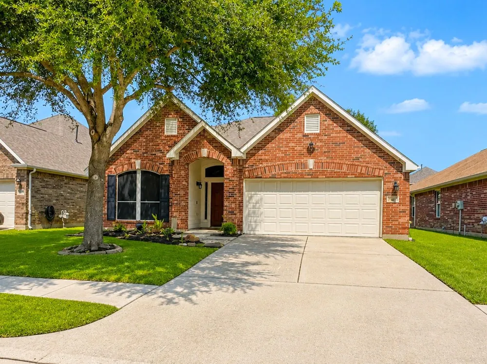 6114 Menor Crest Drive Spring, TX 77388