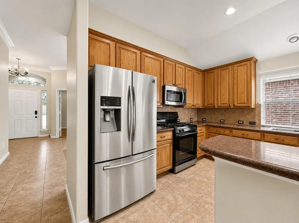 6114 Menor Crest Drive Spring, TX 77388
