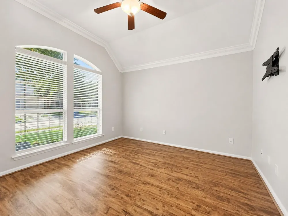 6114 Menor Crest Drive Spring, TX 77388