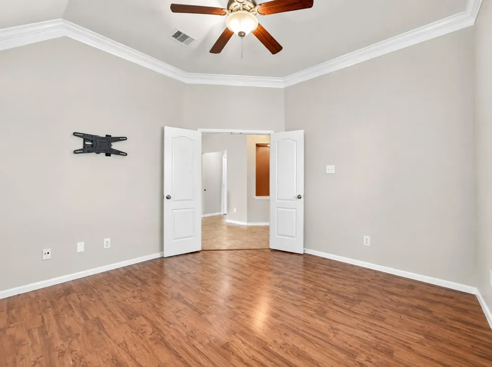 6114 Menor Crest Drive Spring, TX 77388