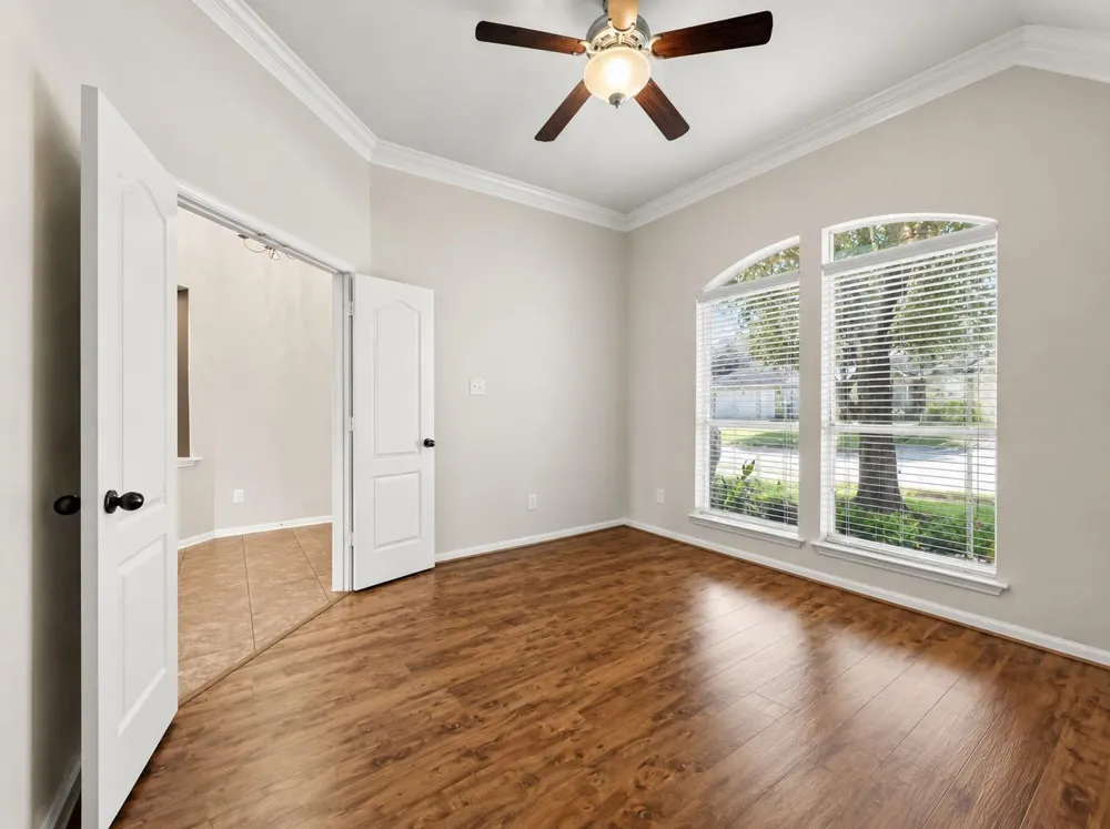 6114 Menor Crest Drive Spring, TX 77388