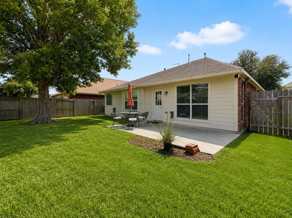 6114 Menor Crest Drive Spring, TX 77388