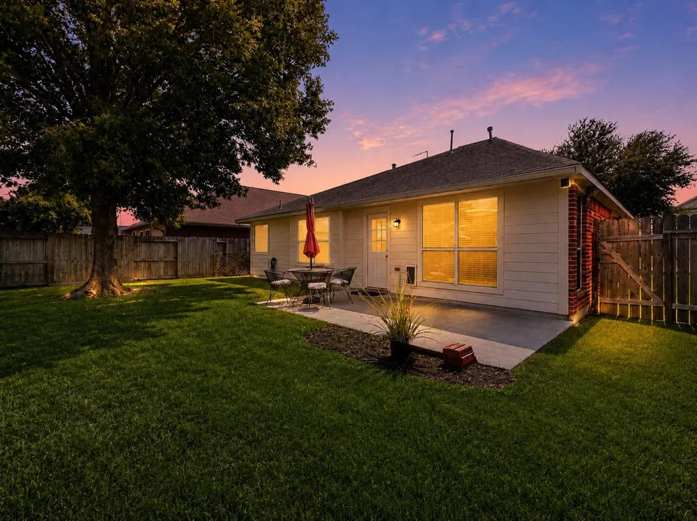 6114 Menor Crest Drive Spring, TX 77388