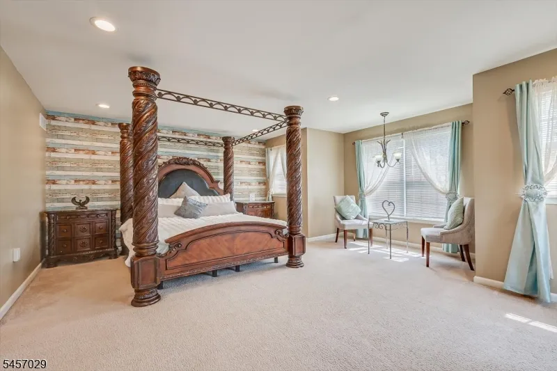 103 Timberhill Dr Franklin, NJ 08823