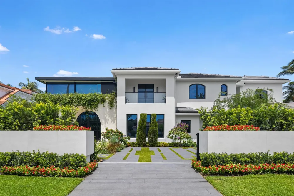 2401 Spanish River Road Boca Raton, FL 33432