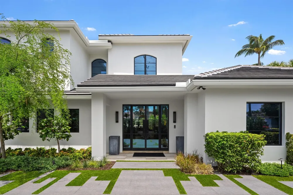 2401 Spanish River Road Boca Raton, FL 33432