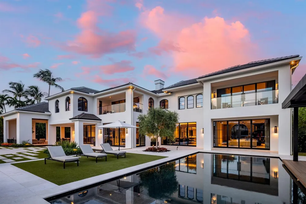 2401 Spanish River Road Boca Raton, FL 33432