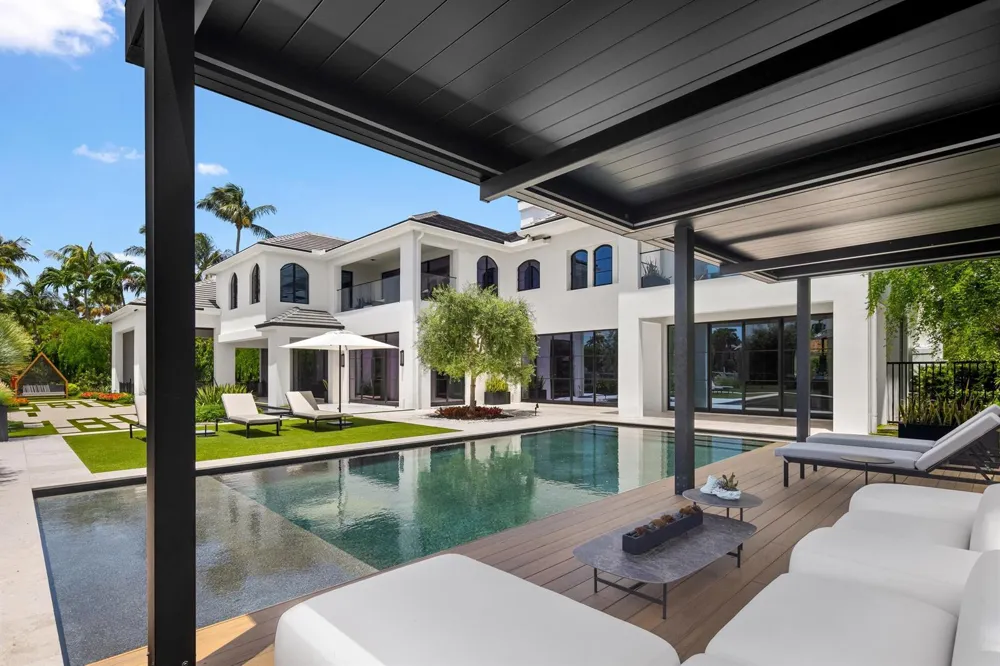 2401 Spanish River Road Boca Raton, FL 33432