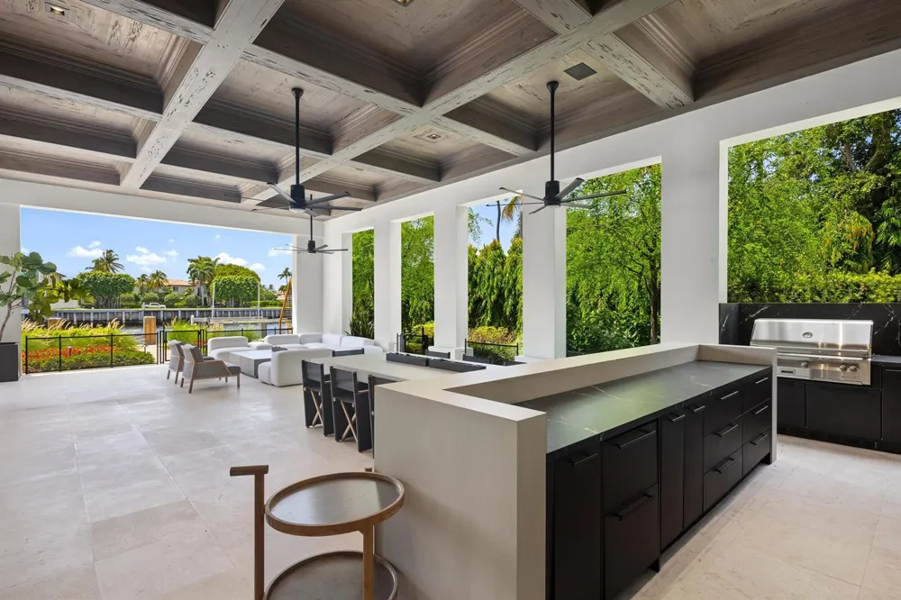 2401 Spanish River Road Boca Raton, FL 33432