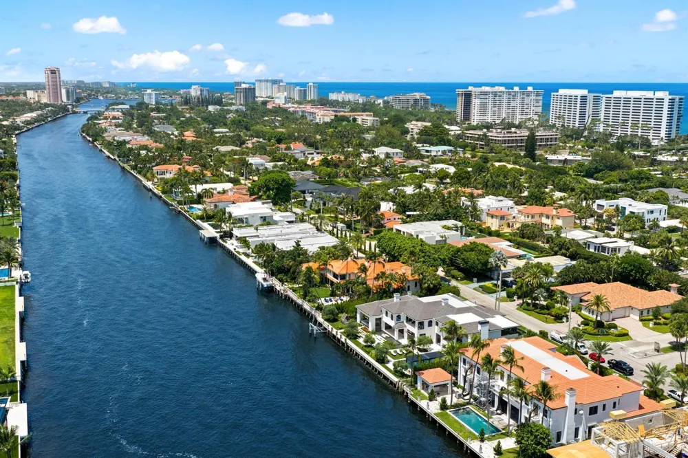 2401 Spanish River Road Boca Raton, FL 33432