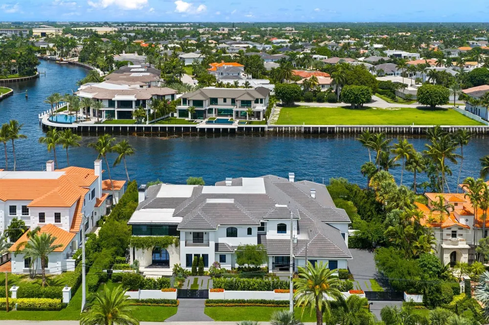 2401 Spanish River Road Boca Raton, FL 33432