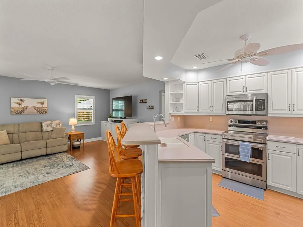 3555 3RD PLACE SW Vero Beach, FL 32968