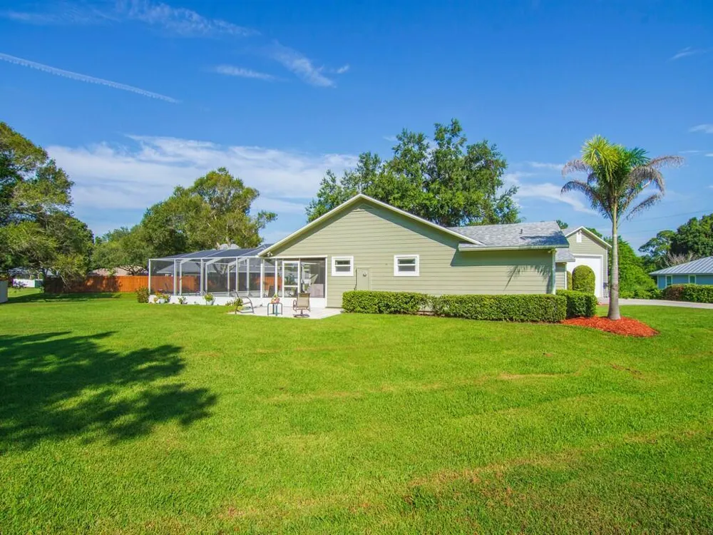 3555 3RD PLACE SW Vero Beach, FL 32968