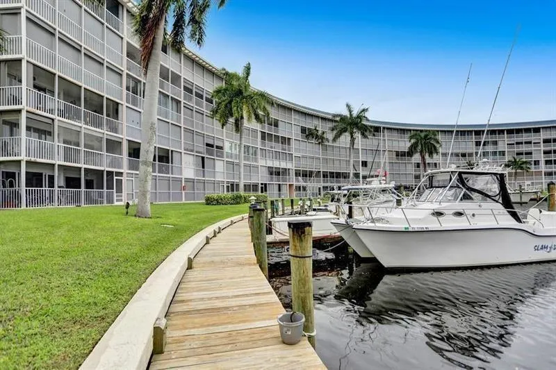 1523 E Hillsboro Boulevard #334 Deerfield Beach, FL 33441