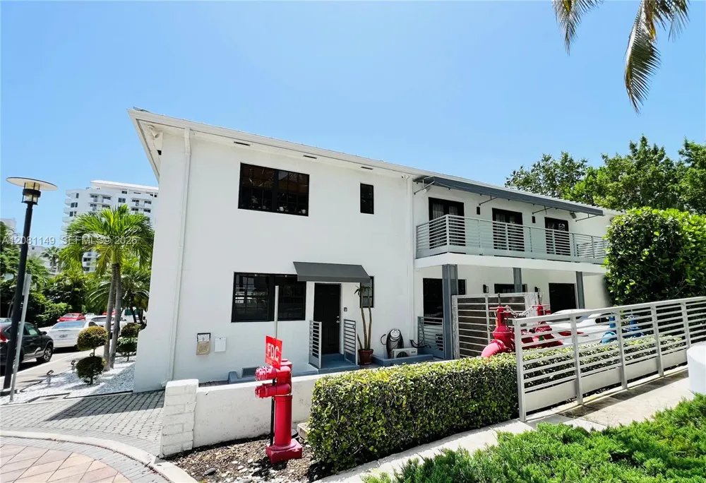 1470 Lincoln Ter #1 Miami Beach, FL 33139