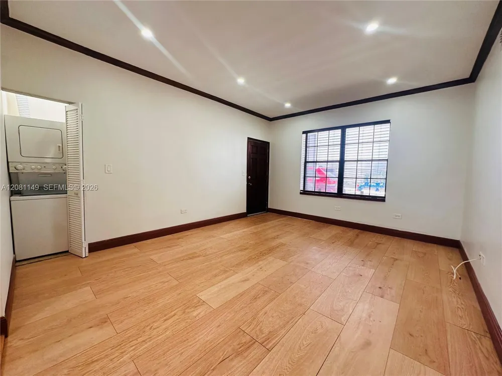 1470 Lincoln Ter #1 Miami Beach, FL 33139