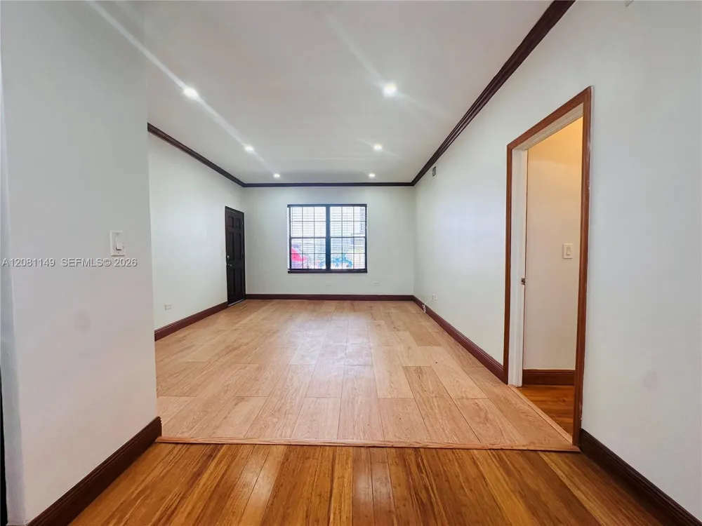 1470 Lincoln Ter #1 Miami Beach, FL 33139