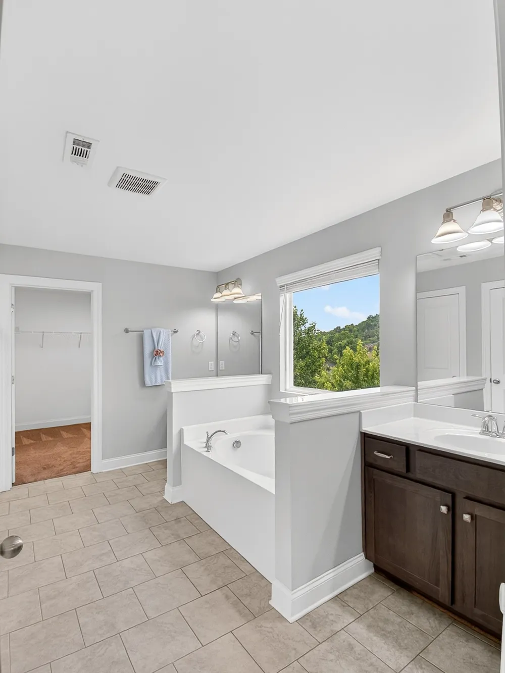 1608 Alayna Dr Nashville, TN 37221