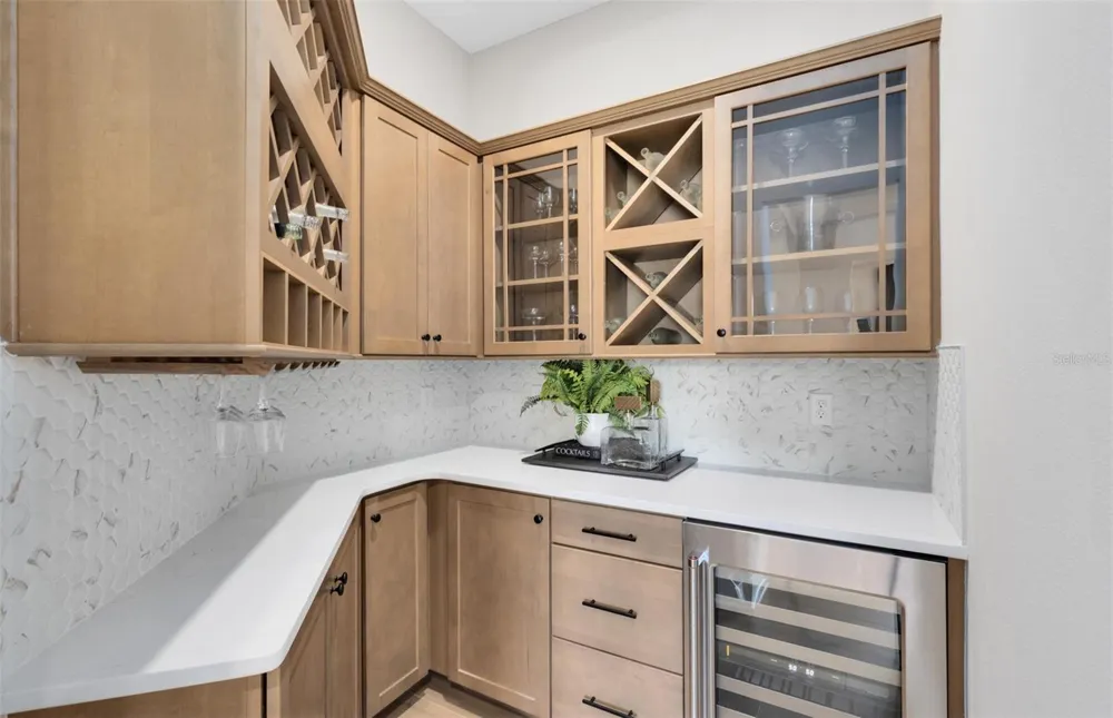 16920 LONE OAK CIRCLE Orlando, FL 32832