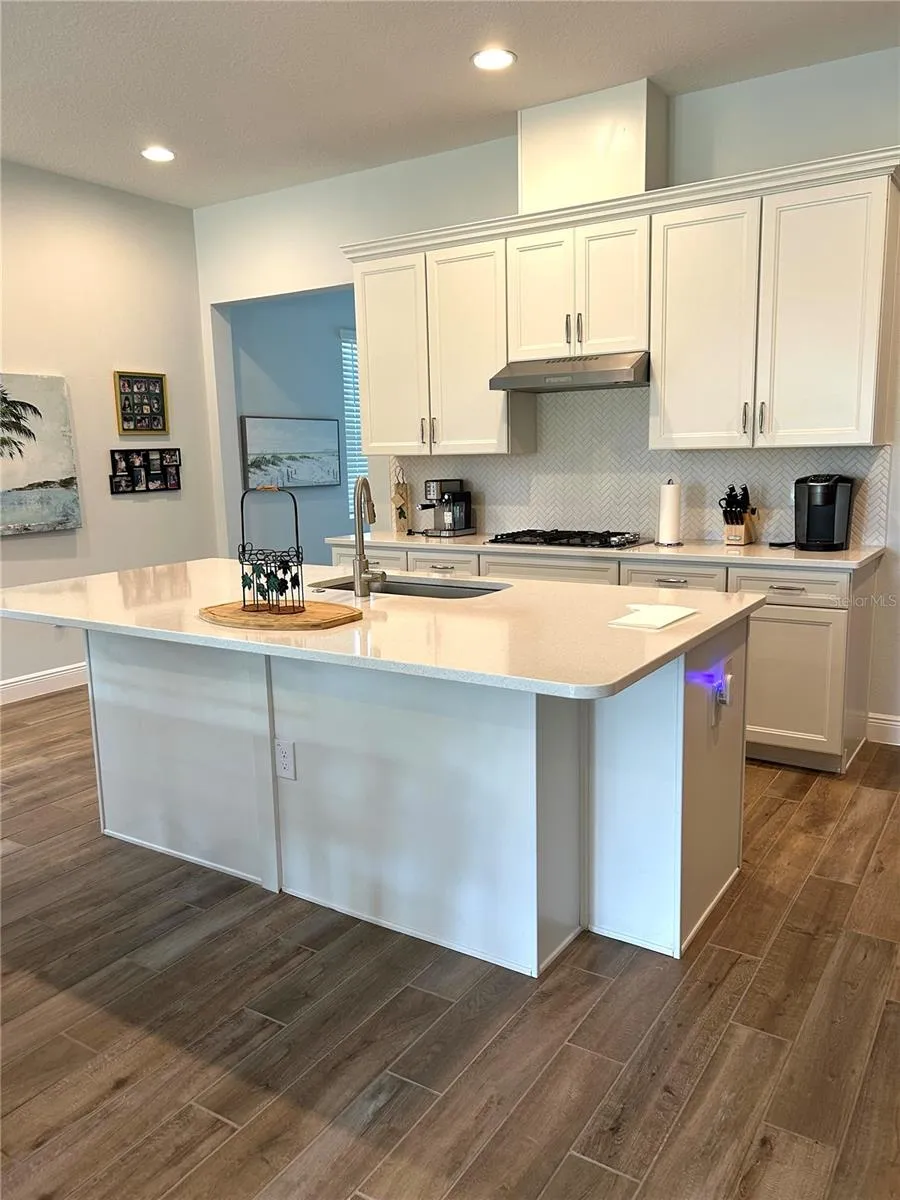2042 KEY BAY TRAIL Kissimmee, FL 34747