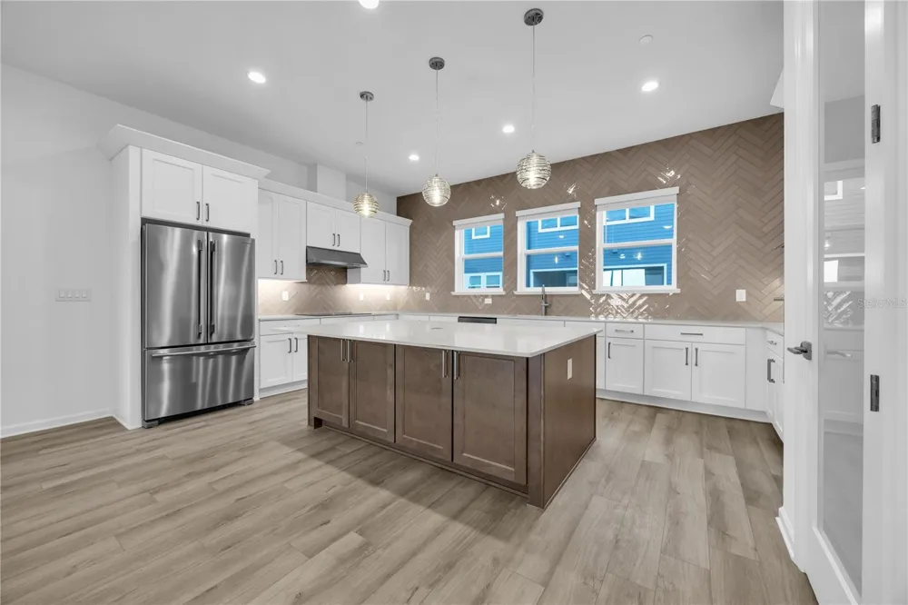 9305 LUMINARY BOULEVARD Orlando, FL 32827