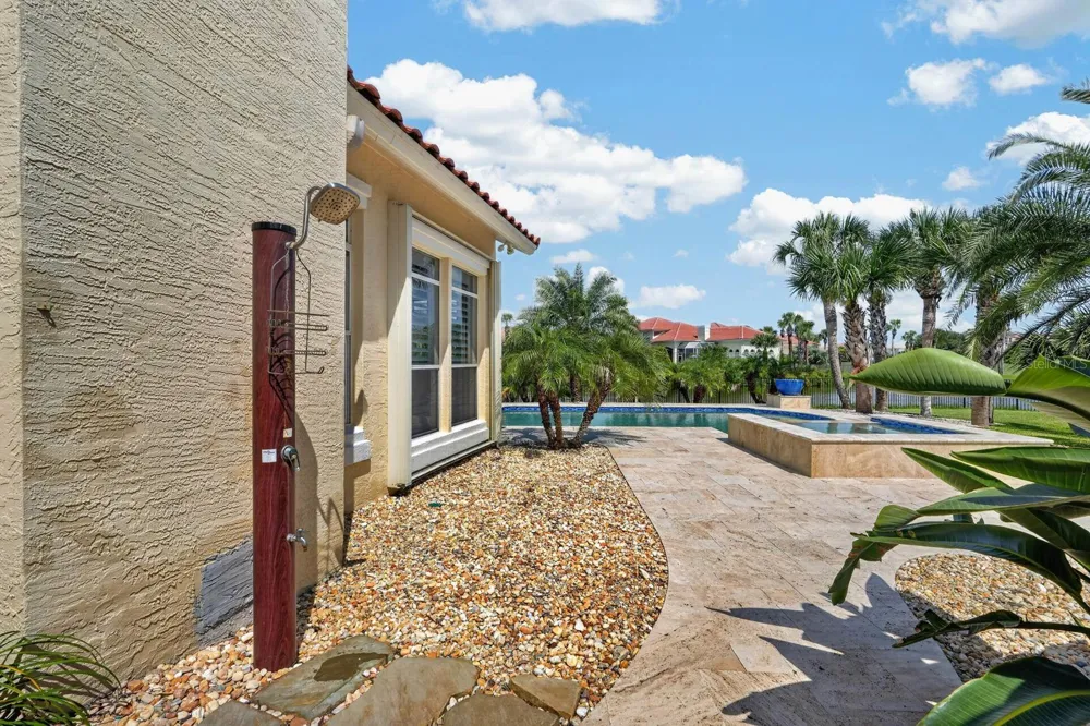 15 MADEIRA COURT Palm Coast, FL 32137