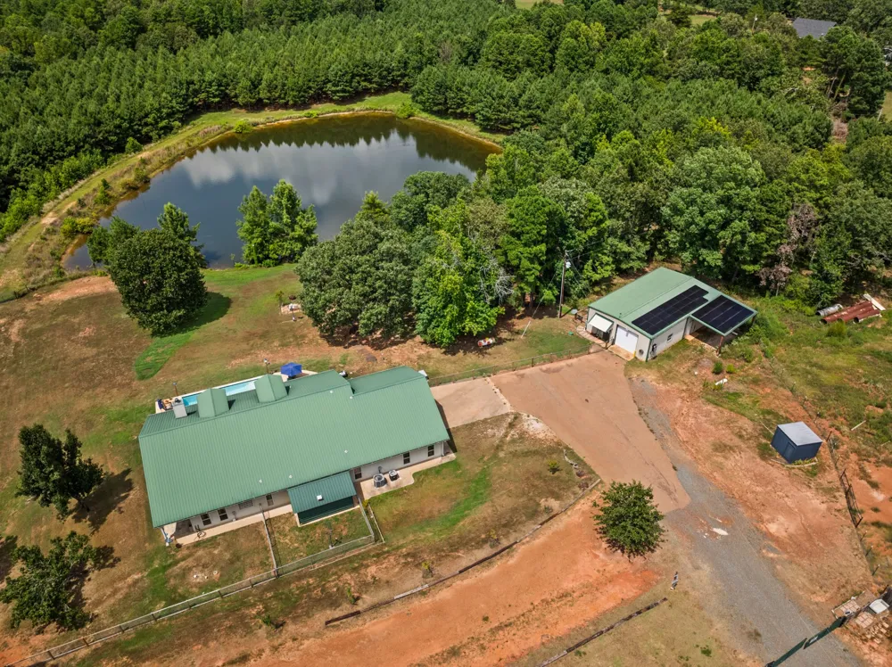 140 County Road 2242 Daingerfield, TX 75638