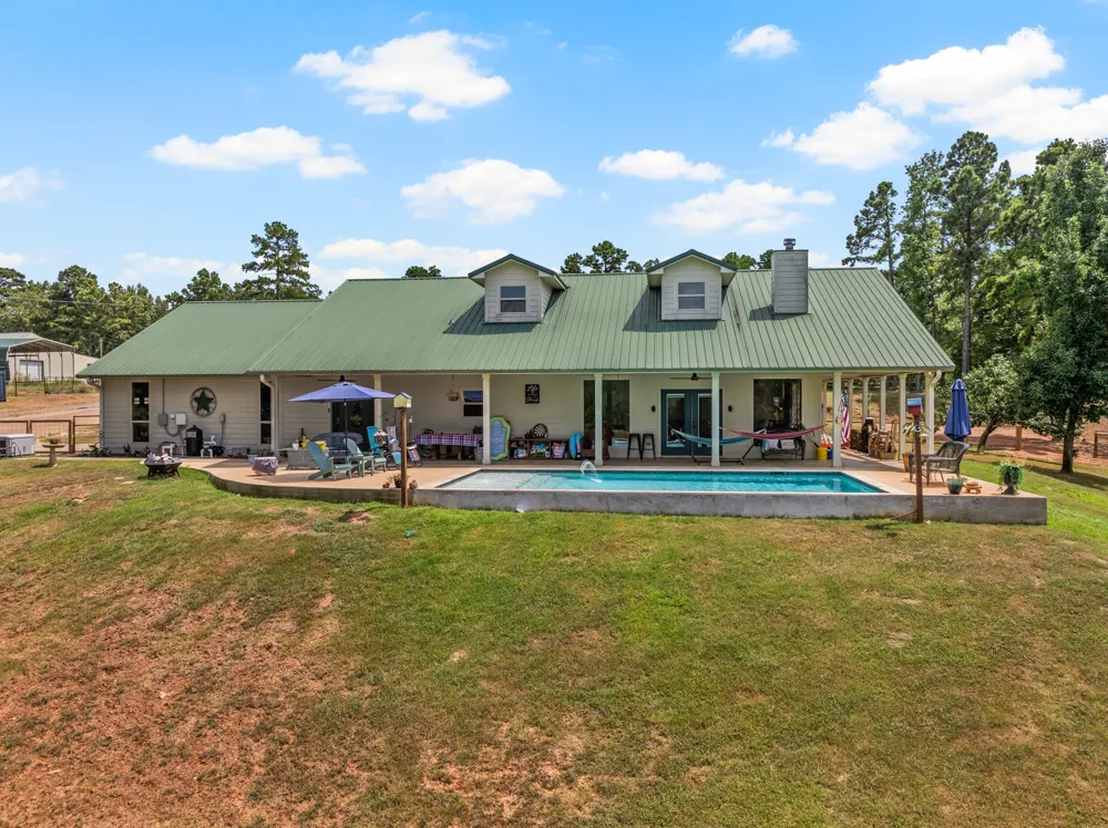 140 County Road 2242 Daingerfield, TX 75638