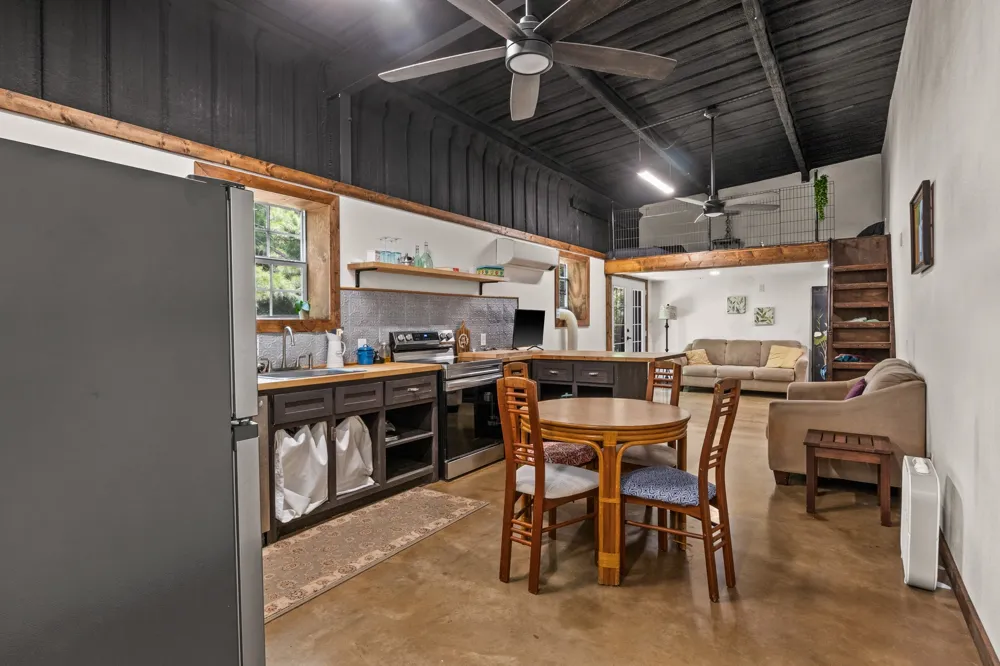 140 County Road 2242 Daingerfield, TX 75638
