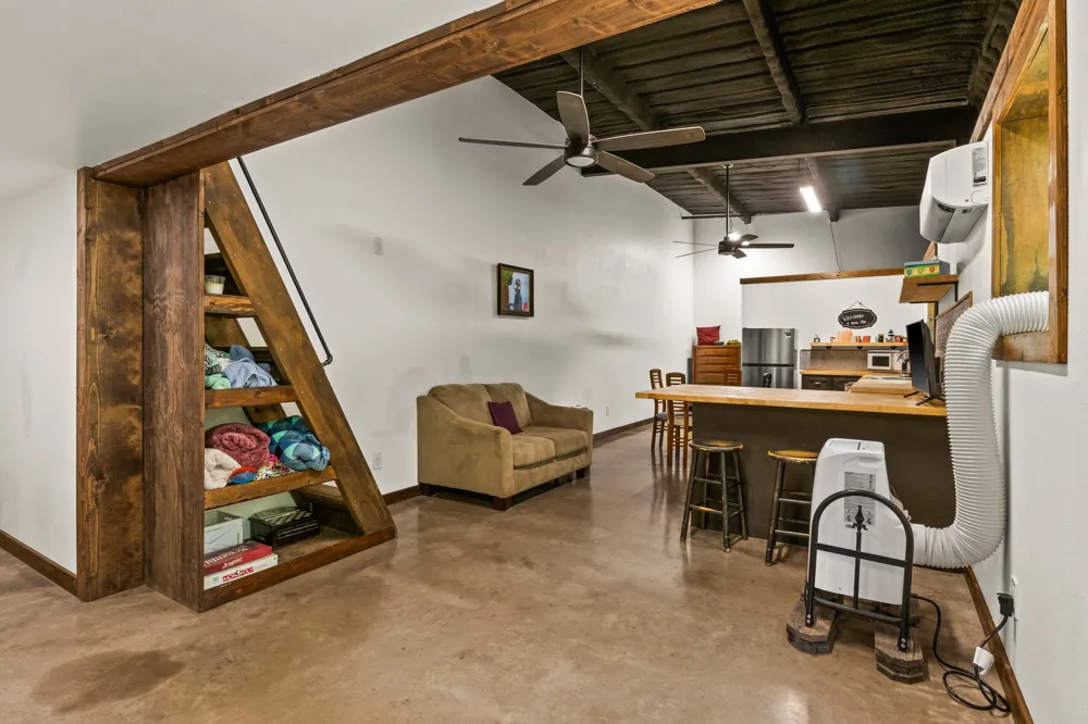 140 County Road 2242 Daingerfield, TX 75638