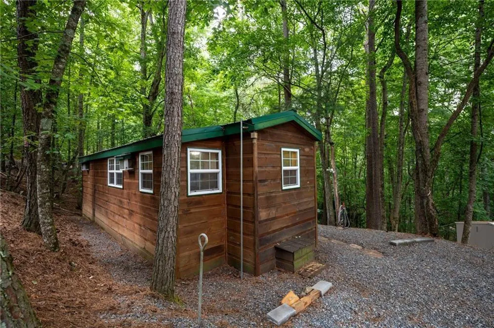 152 33rd Street Ellijay, GA 30540