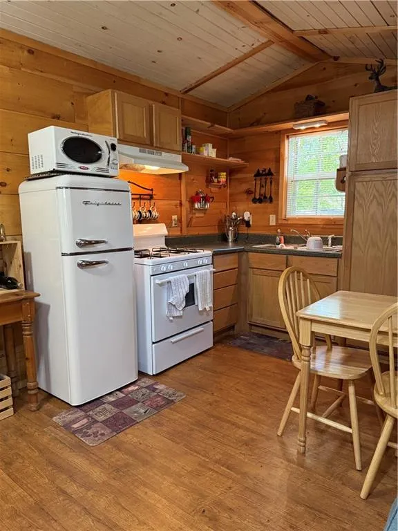 152 33rd Street Ellijay, GA 30540