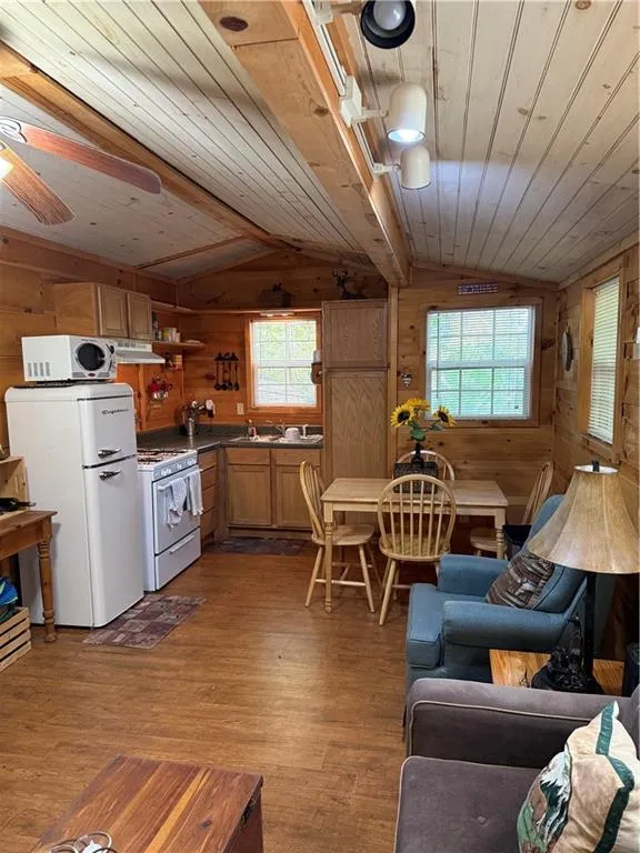152 33rd Street Ellijay, GA 30540