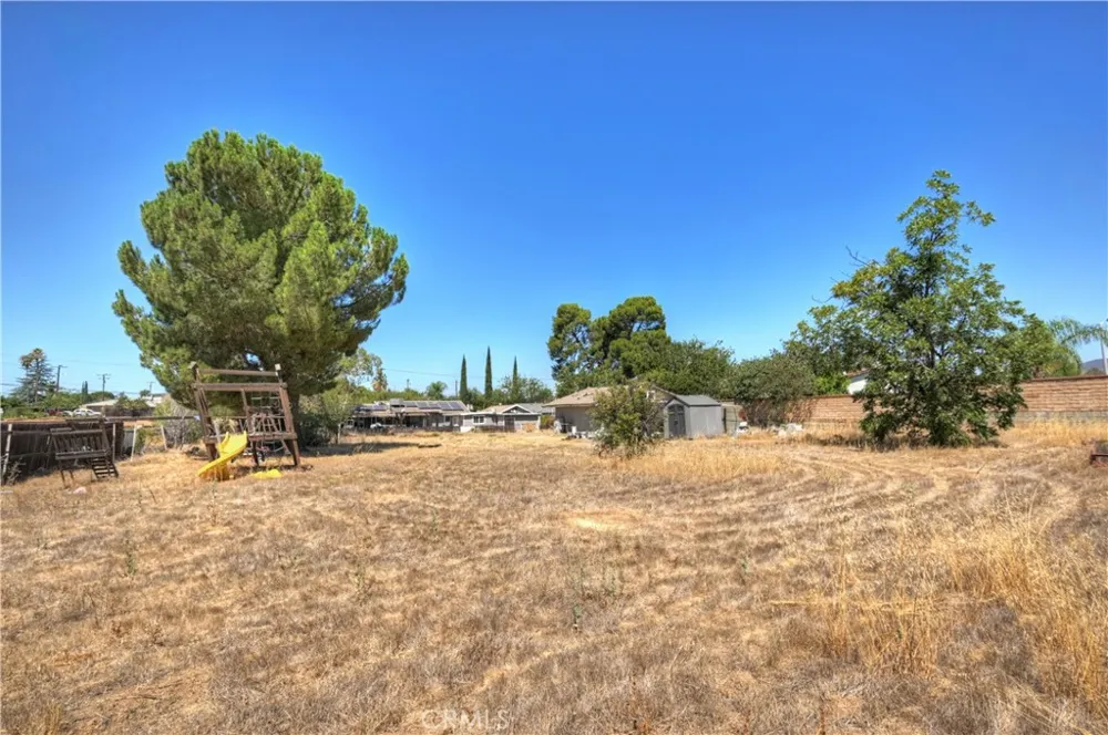 1320 Beaumont Avenue Beaumont, CA 92223