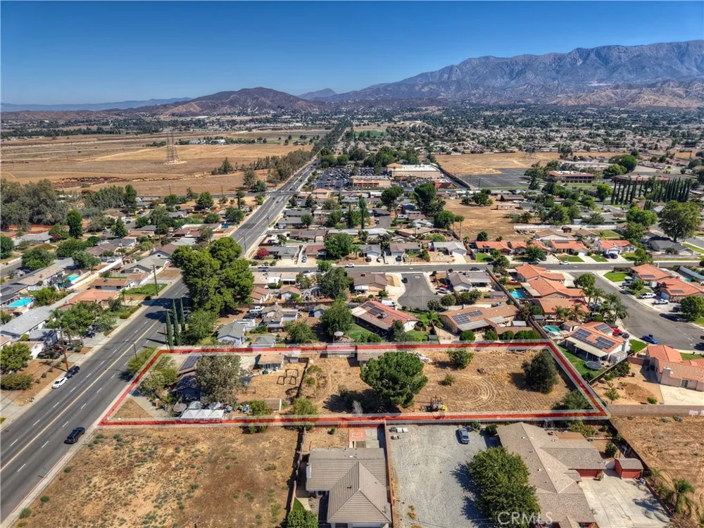 1320 Beaumont Avenue Beaumont, CA 92223