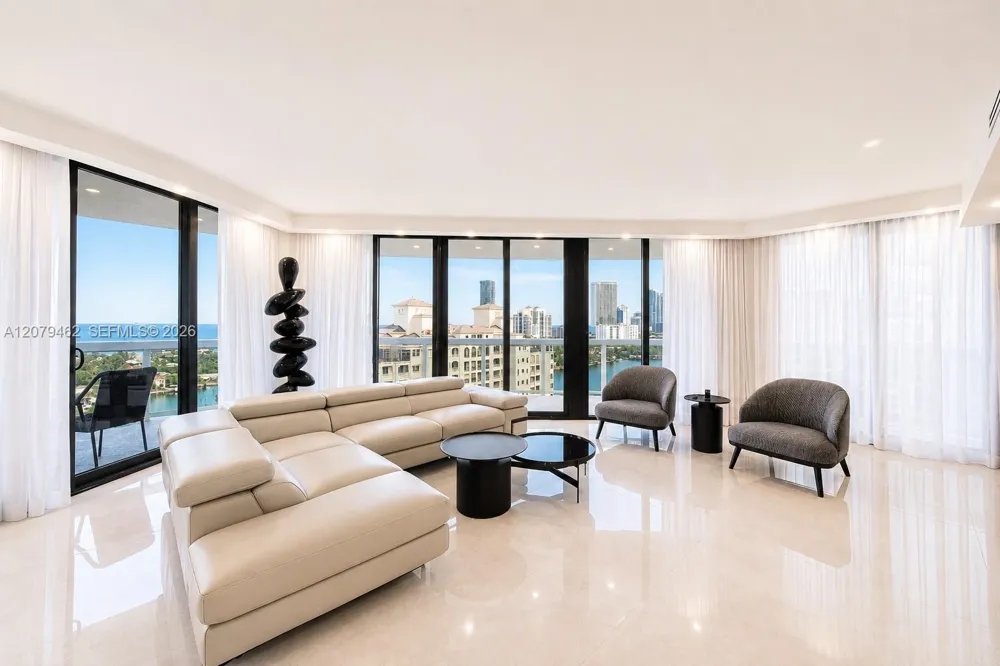 20185 E Country Club Dr #1801 Aventura, FL 33180