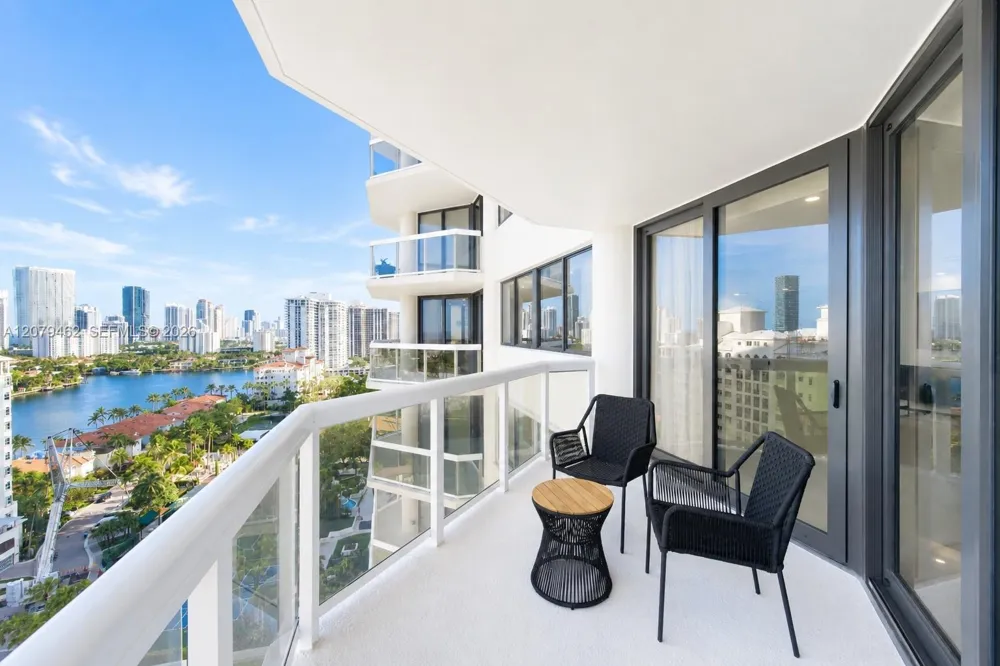 20185 E Country Club Dr #1801 Aventura, FL 33180