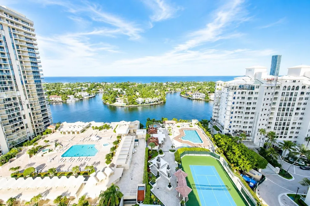 20185 E Country Club Dr #1801 Aventura, FL 33180