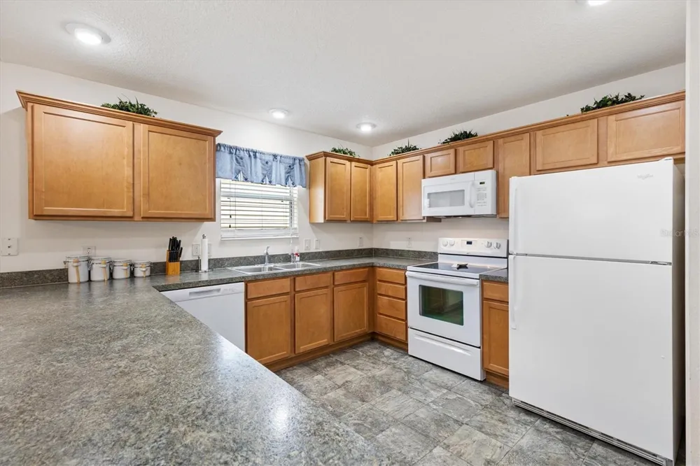 2192 SHANEWOOD COURT The Villages, FL 32162