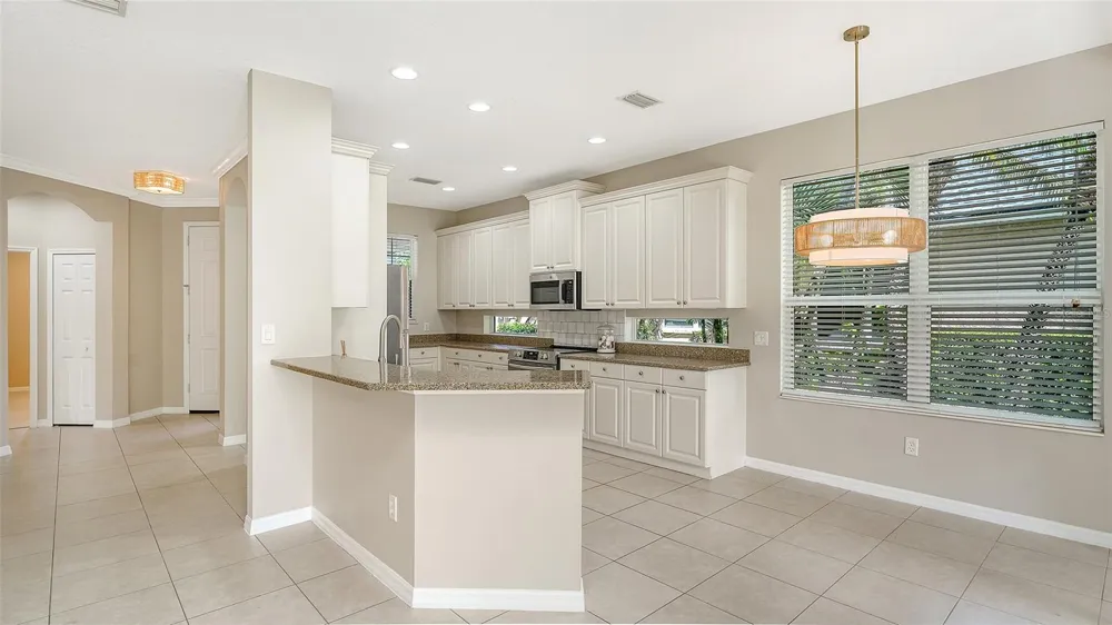 5539 SIMONTON STREET Bradenton, FL 34203