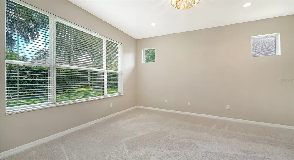 5539 SIMONTON STREET Bradenton, FL 34203