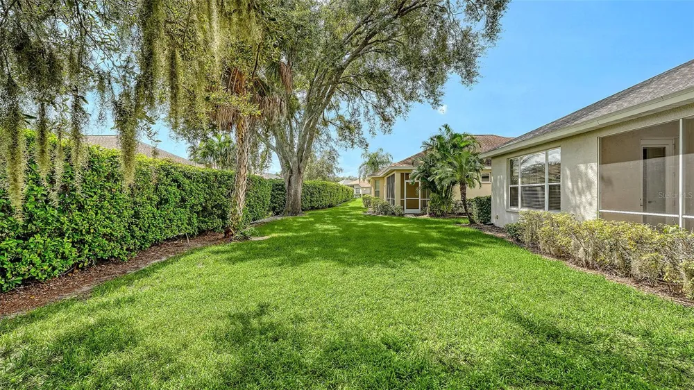 5539 SIMONTON STREET Bradenton, FL 34203