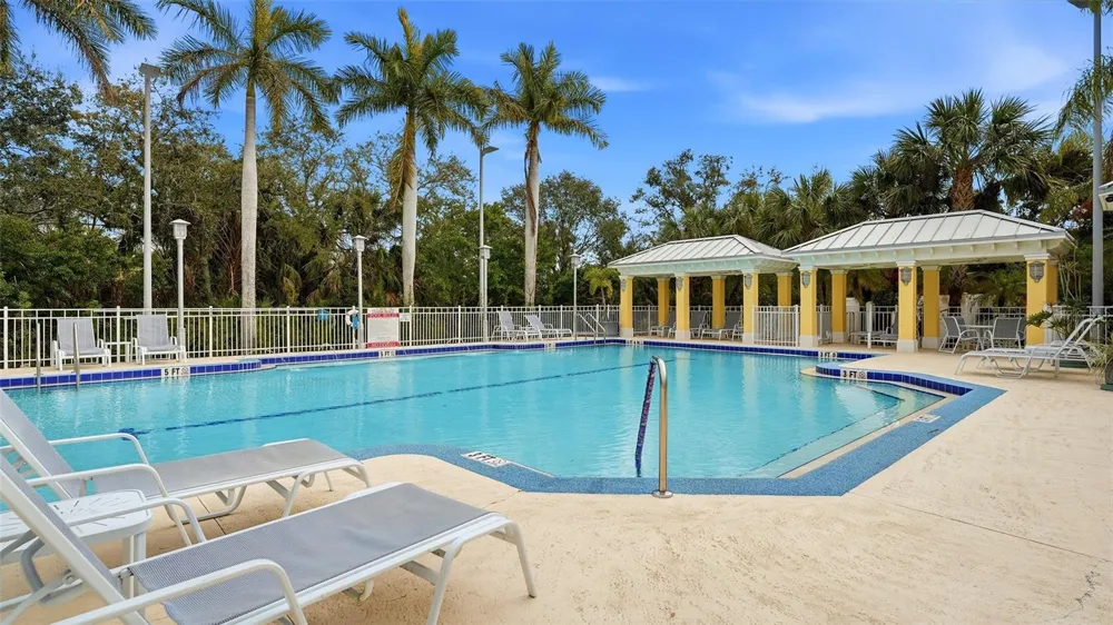 5539 SIMONTON STREET Bradenton, FL 34203