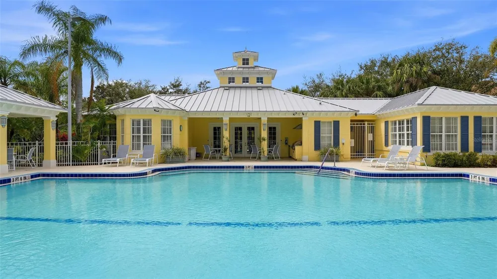 5539 SIMONTON STREET Bradenton, FL 34203
